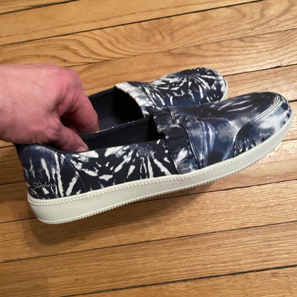 Sketchers SN 100143W wide fit Size 10!!!!